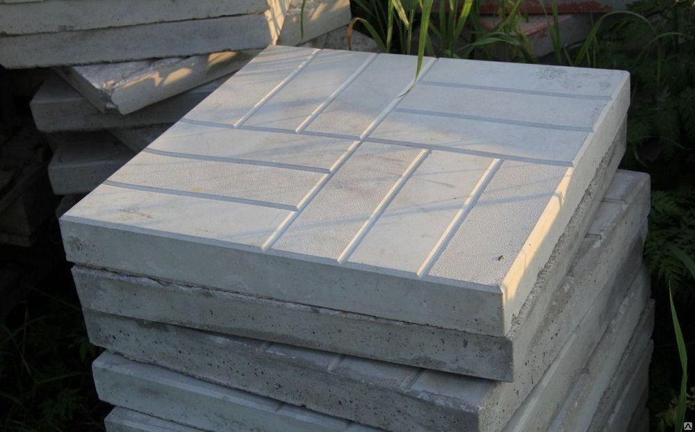 Плитка тротуарная цементная, 500х500 цвет серый, толщ. 50мм 4 шт/м2 в ассортименте 30,6кг